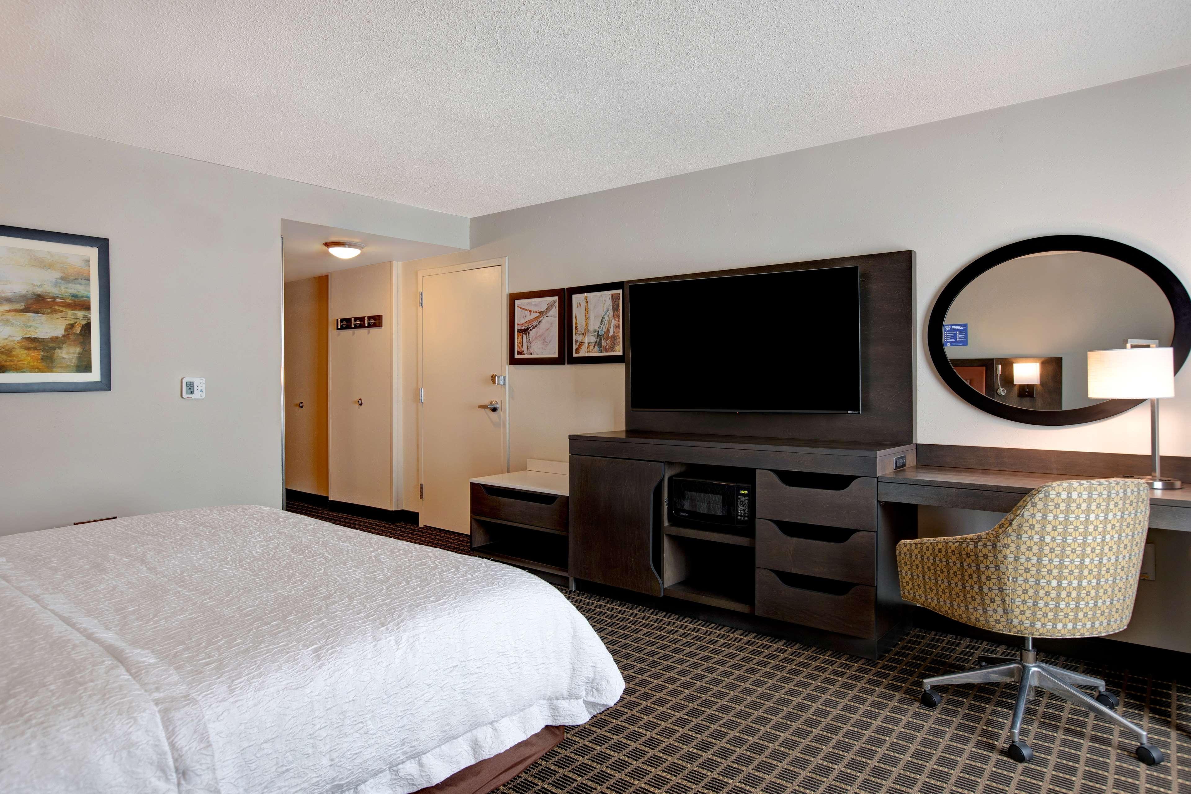 Hampton Inn & Suites Greenville-Downtown-Riverplace Extérieur photo