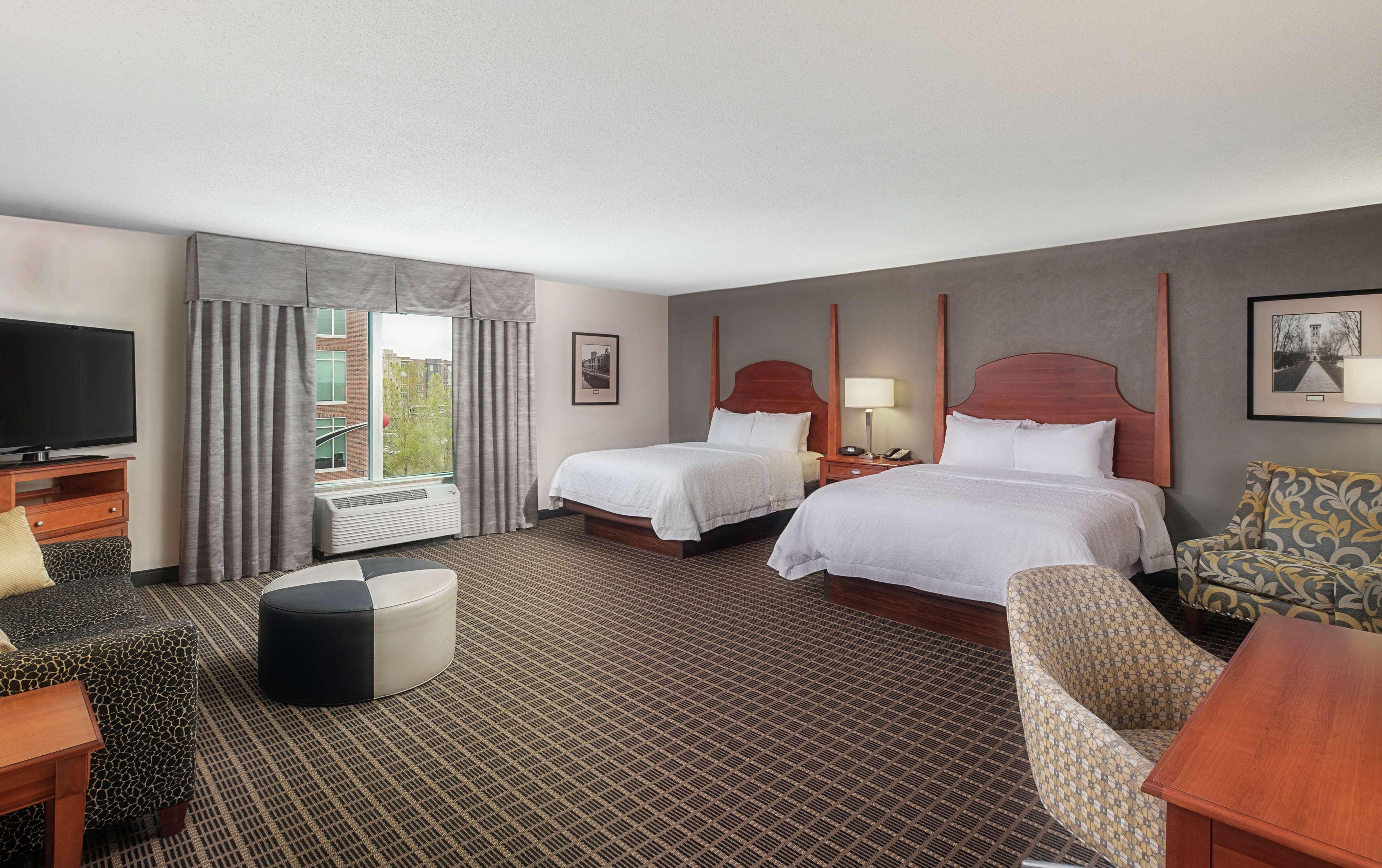 Hampton Inn & Suites Greenville-Downtown-Riverplace Extérieur photo