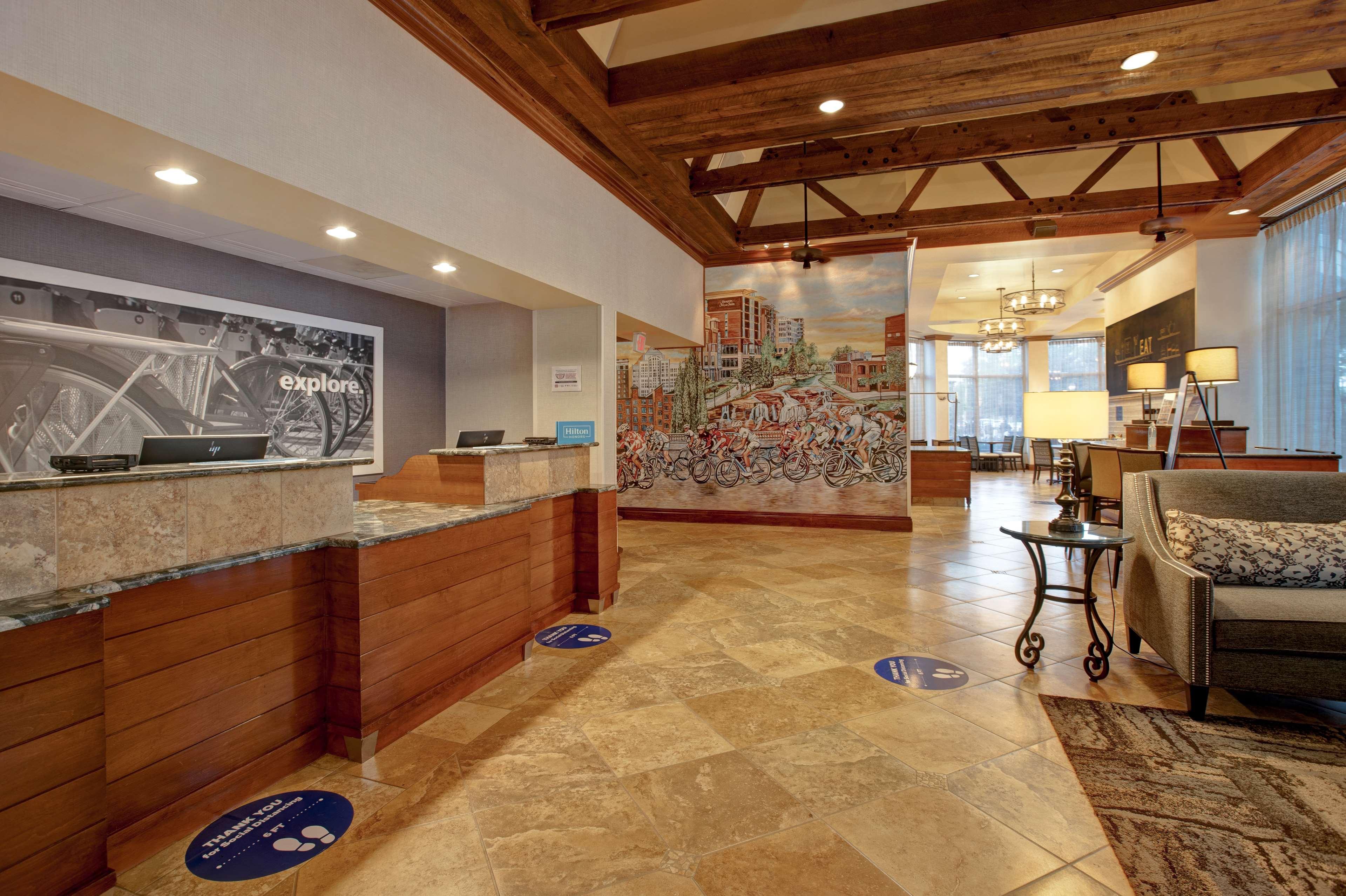 Hampton Inn & Suites Greenville-Downtown-Riverplace Extérieur photo