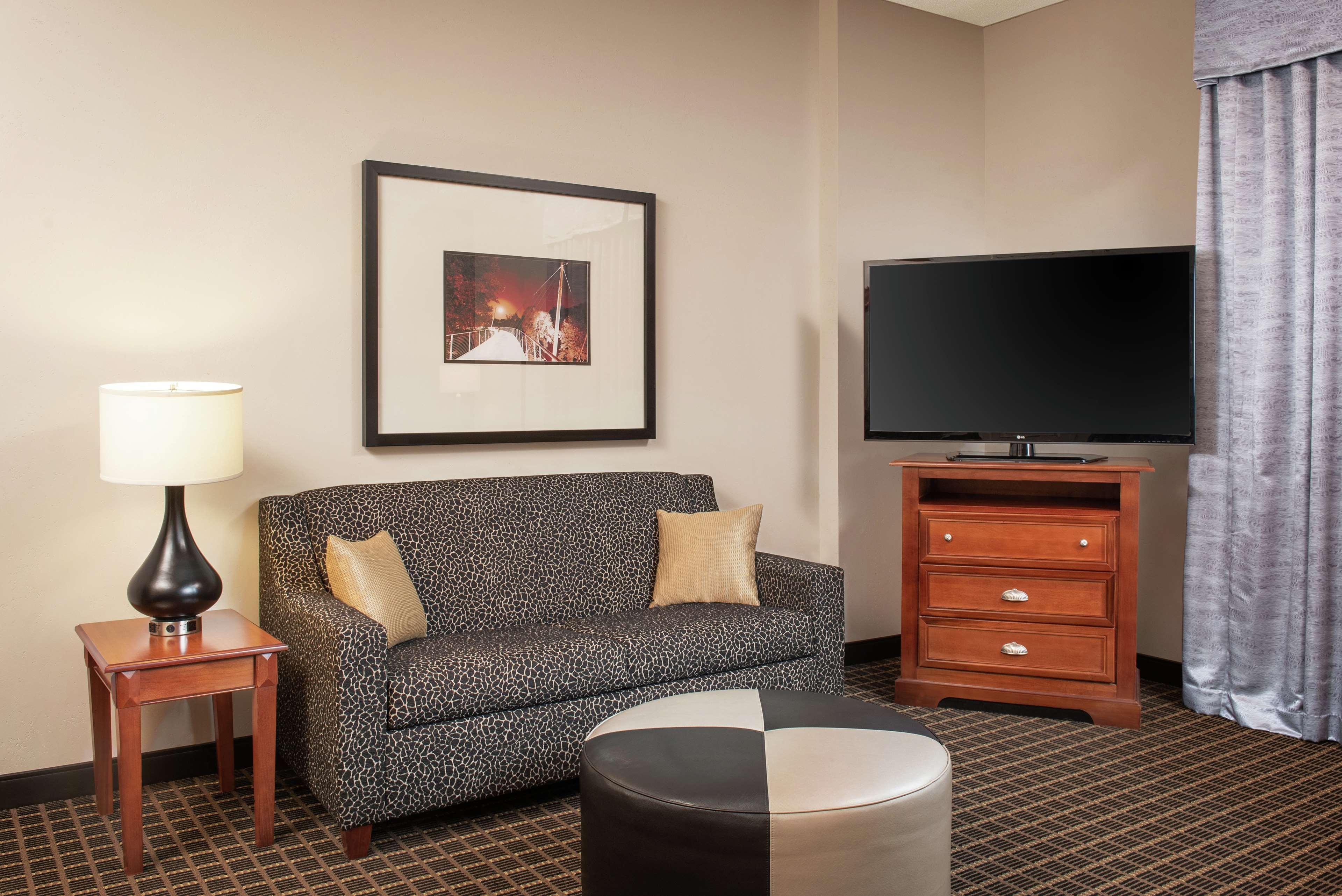 Hampton Inn & Suites Greenville-Downtown-Riverplace Extérieur photo