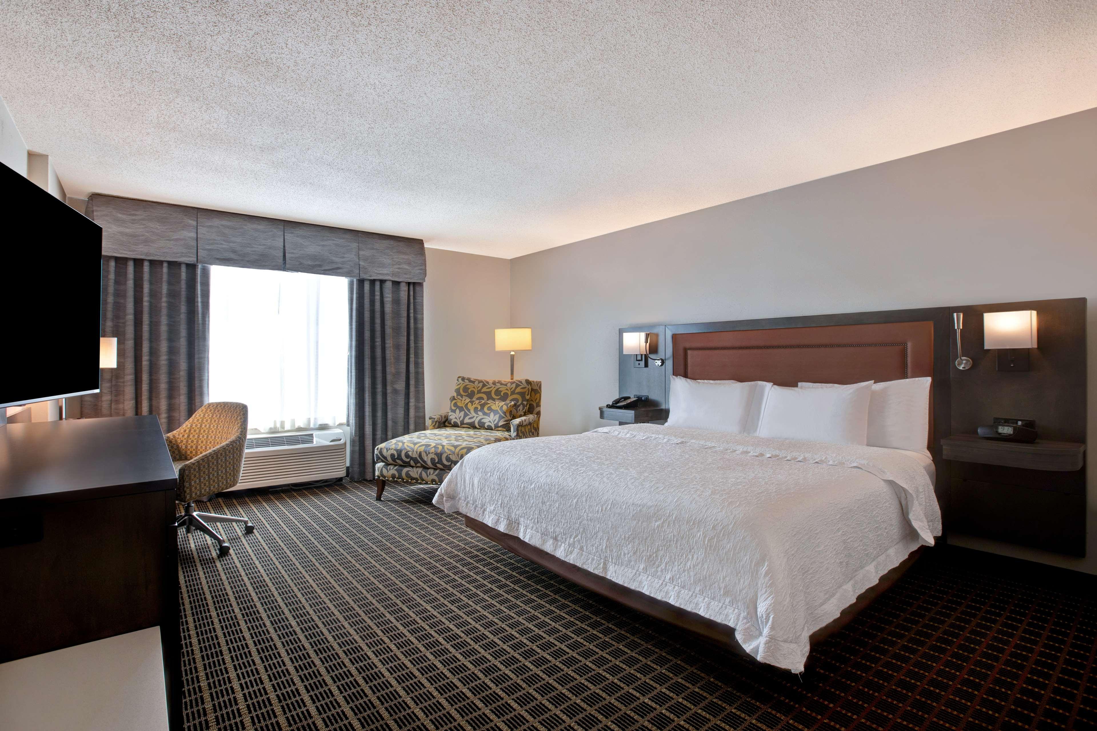 Hampton Inn & Suites Greenville-Downtown-Riverplace Extérieur photo