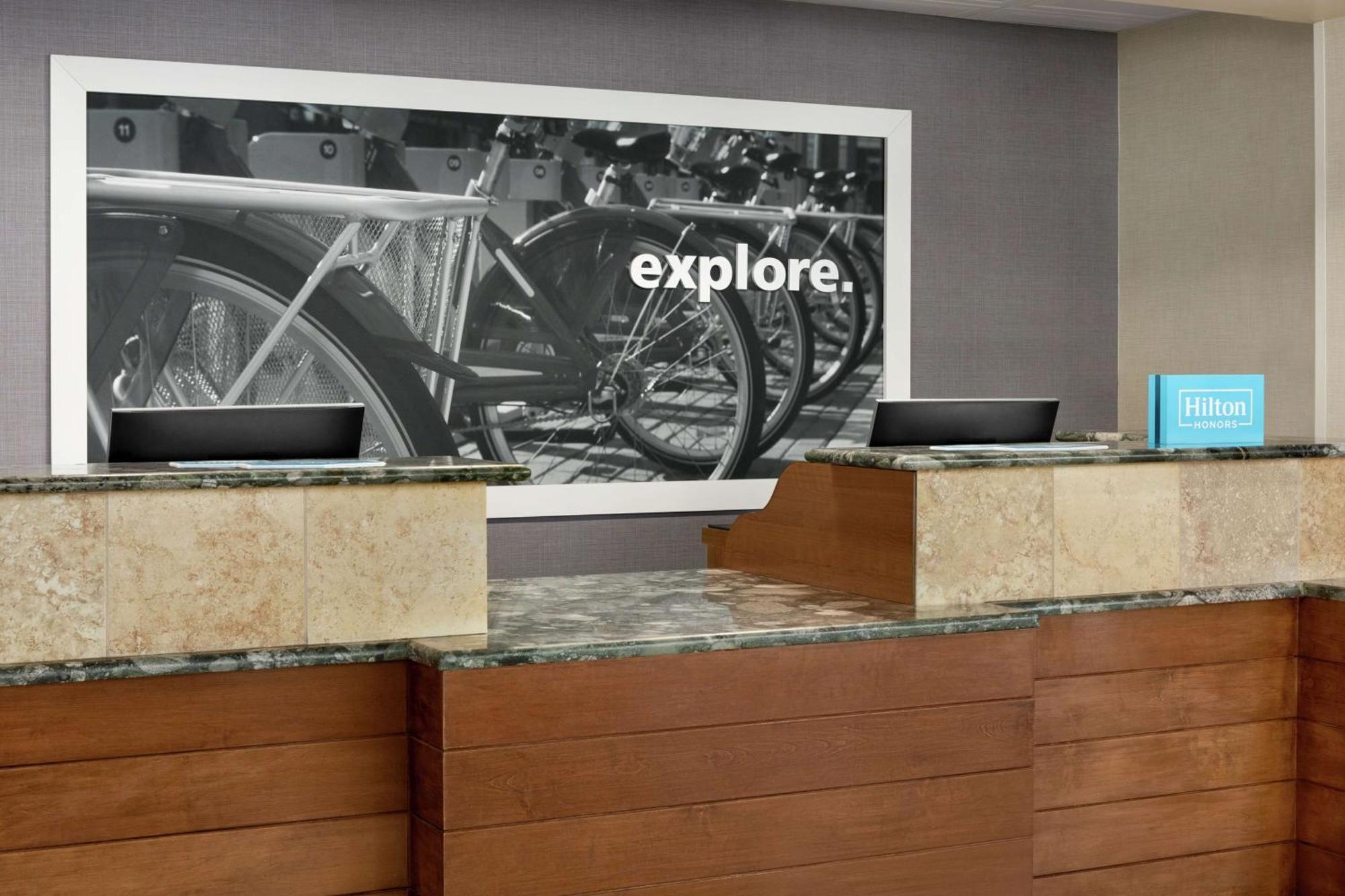 Hampton Inn & Suites Greenville-Downtown-Riverplace Extérieur photo